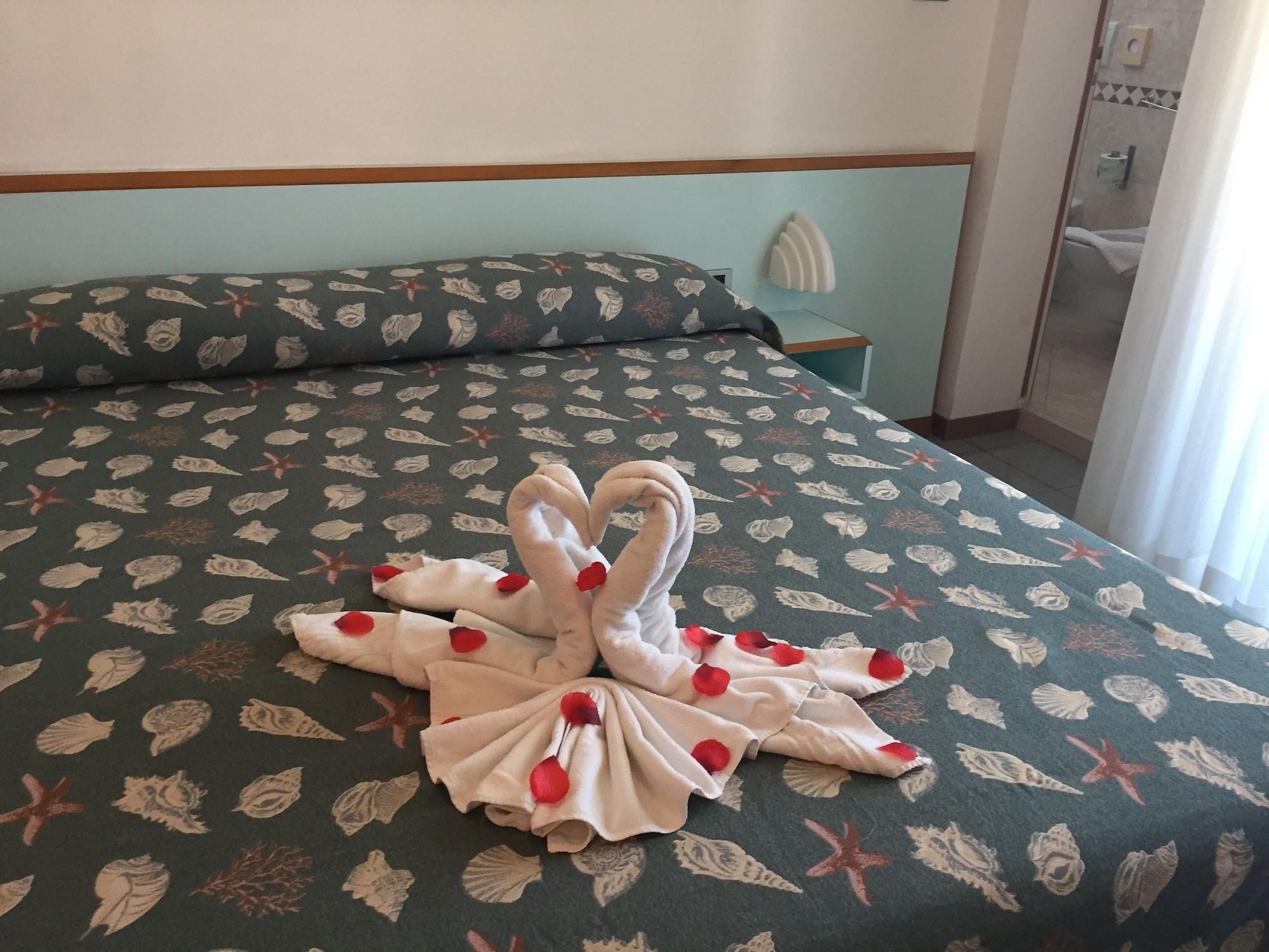 רימיני Hotel Gaby מראה חיצוני תמונה