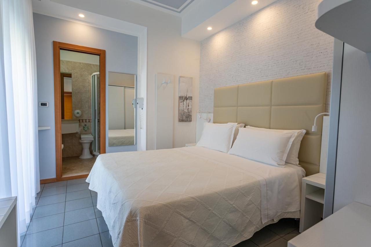 רימיני Hotel Gaby מראה חיצוני תמונה