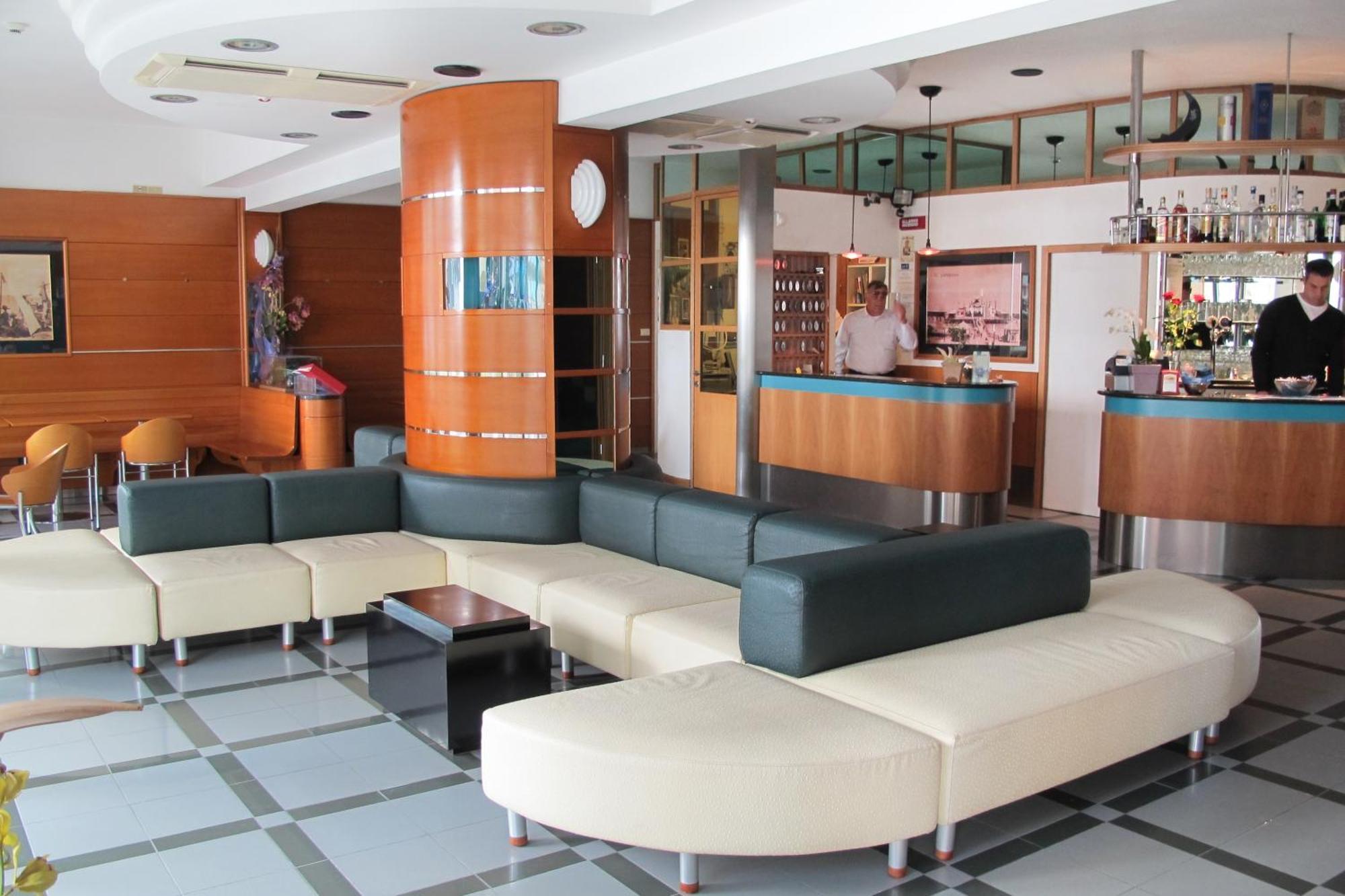 רימיני Hotel Gaby מראה חיצוני תמונה