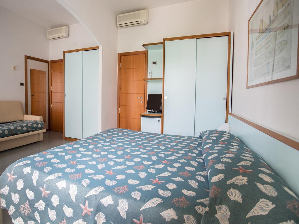 רימיני Hotel Gaby מראה חיצוני תמונה