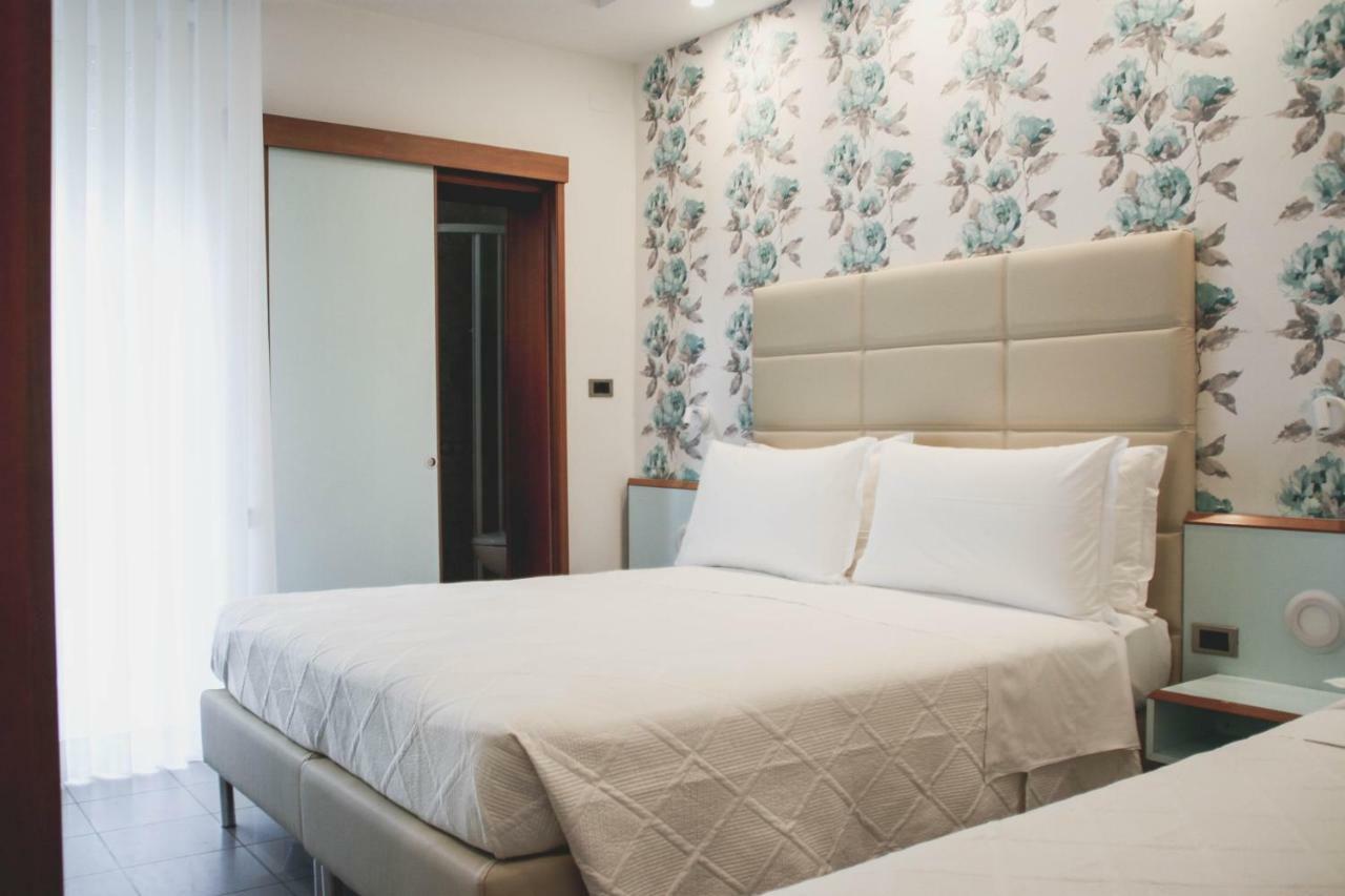 רימיני Hotel Gaby מראה חיצוני תמונה